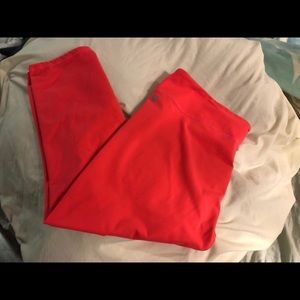 Highlighter Pink Fabletics Crop Leggings